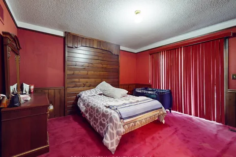 22 Ratcliff Road, ON L4A 7X5