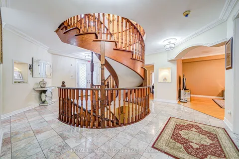 180 Kimber Crescent, ON L4L 9K3