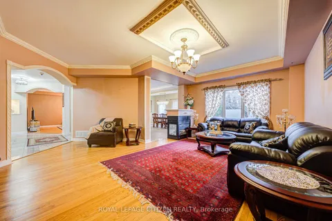 180 Kimber Crescent, ON L4L 9K3