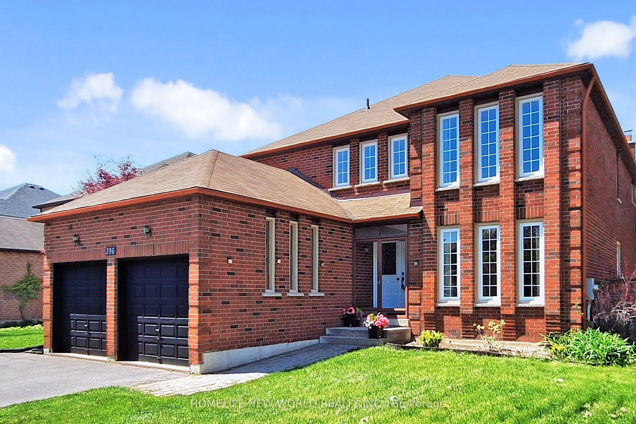 396 Dorchester Street, ON L3Y 7Z3