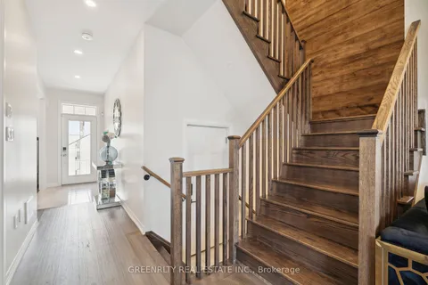 28 Casserley Crescent, ON L0G 1W0