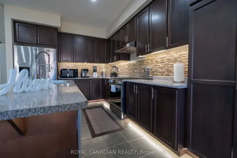 213 Richardson Crescent, ON L3Z 0R5