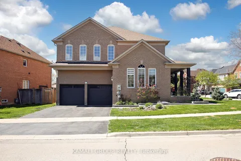 6 GLENIS Gate, ON L4E 4C4