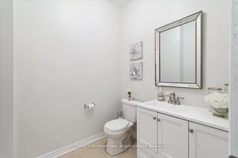 12 Deep River Lane, ON L4C 5S4