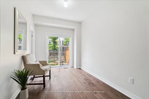 12 Deep River Lane, ON L4C 5S4