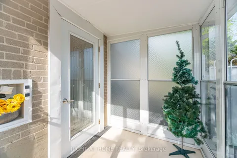 374 Browndale Crescent, ON L4C 3J4