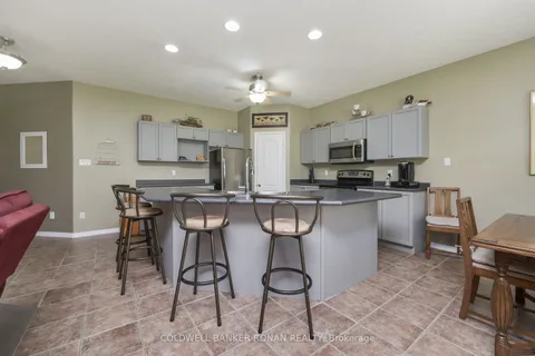22 Chantler Road, ON L9R 2E1
