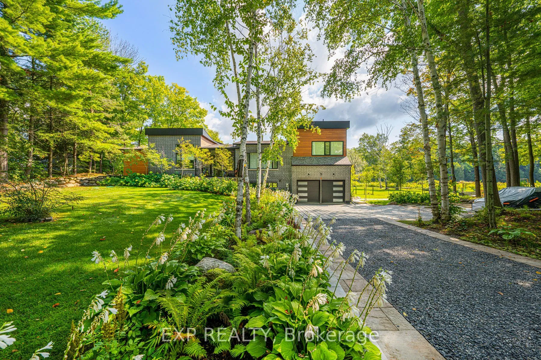 5 Birch Knoll Road, ON L0E 1R0