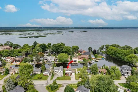 612 Lake Drive, ON L4P 1T5