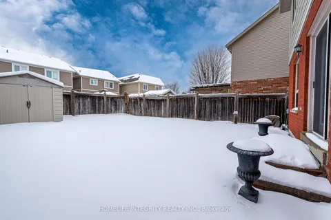 32 Mcmulkin Street, ON L9R 0A9