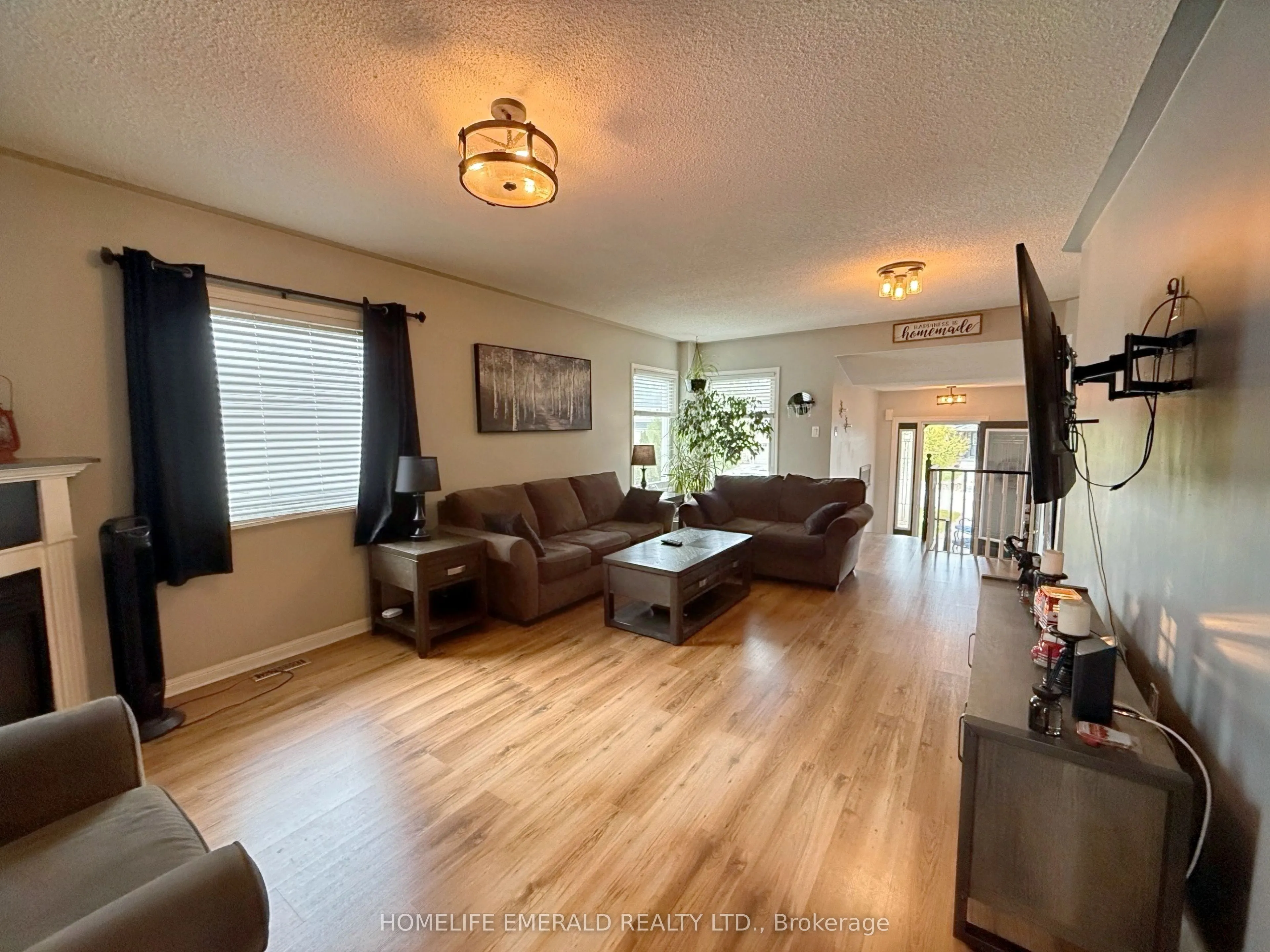 144 MAPLEWOOD Drive, ON L0M 1B4