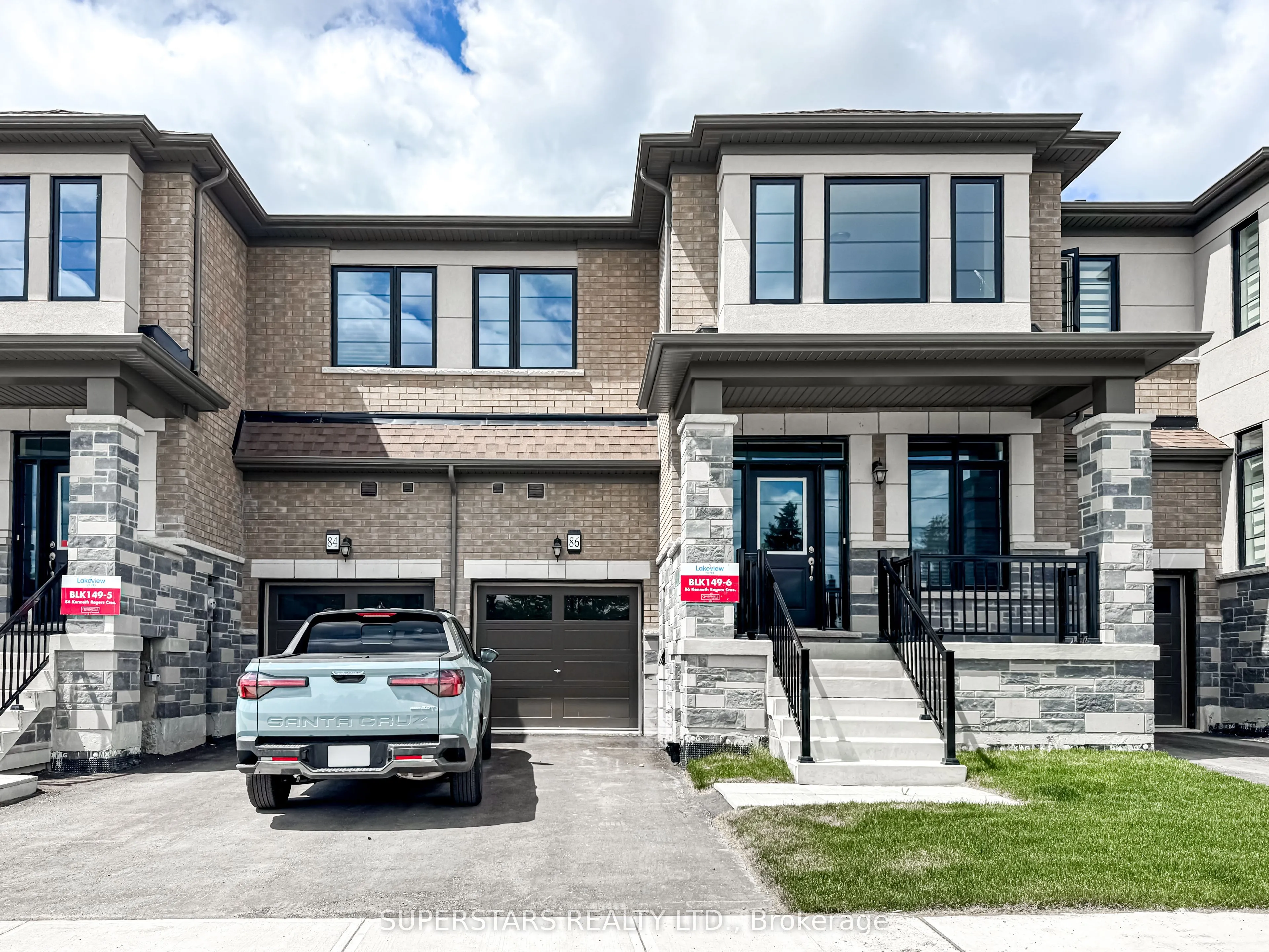 86 Kenneth Rogers Crescent, ON L9N 1S5