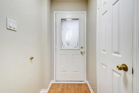 28 McKnight Crescent, ON L0G 1W0