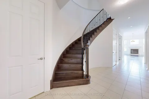 91 Chaiwood Court, ON L6A 0Z9