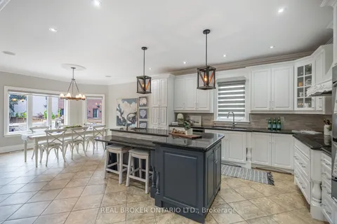 294 Sunset Beach Road, ON L4E 3H2