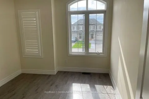 128 Wagner Crescent, ON L0M 1B6