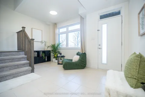 14 Garneau Street, ON L4L 0M1
