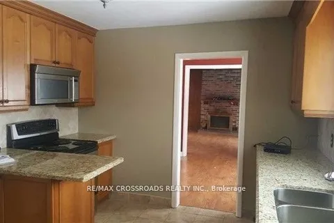 11631 Leslie Street, ON L4E 4R7
