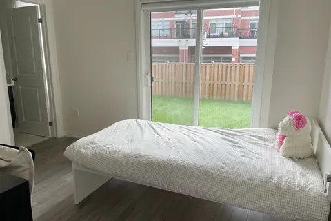32 Sissons Way, ON L6B 1R2
