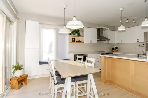 137 Meadowhawk Trail, ON L3Z 0C1