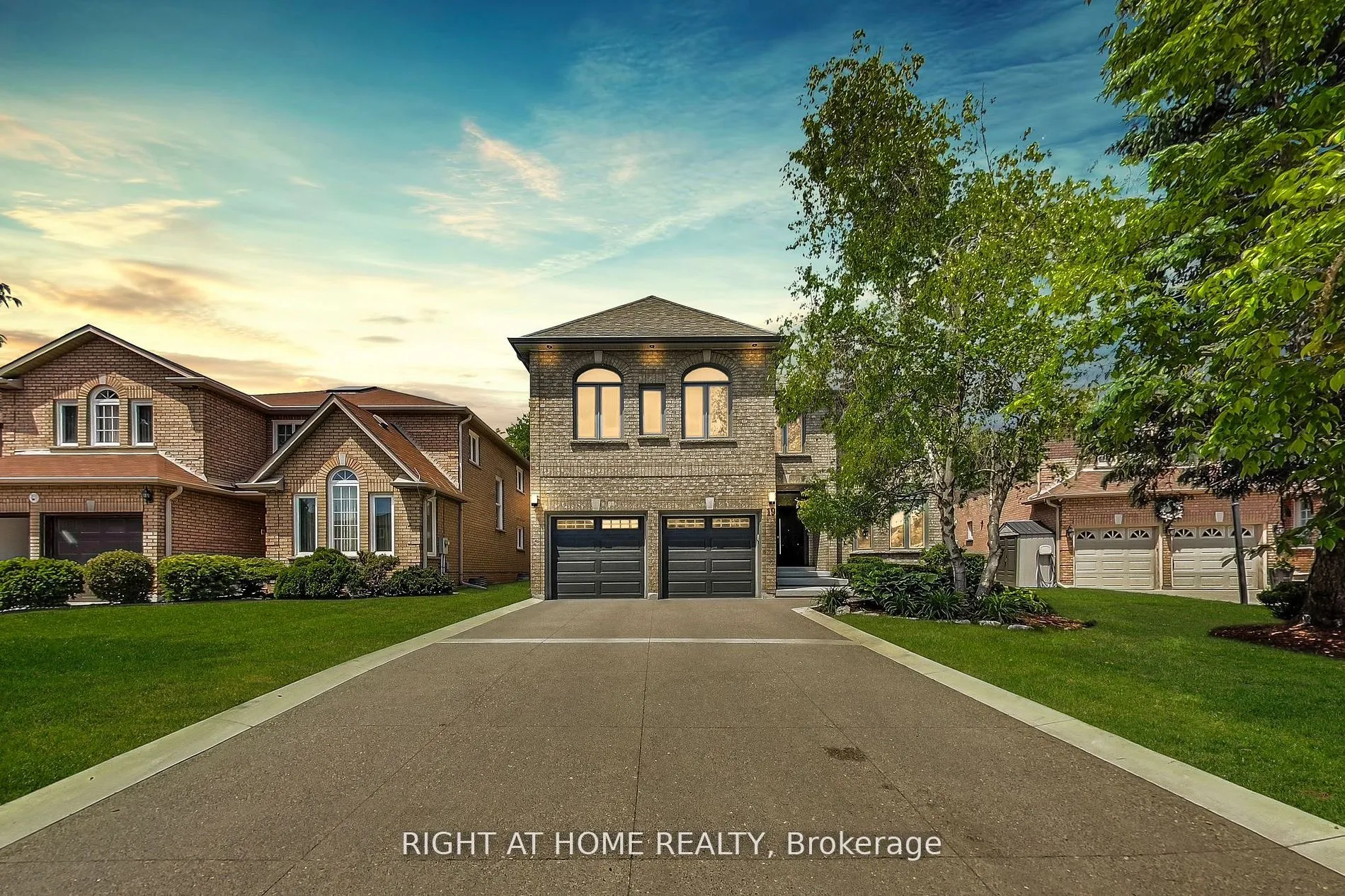 19 Cantex Court, ON L4S 1B1