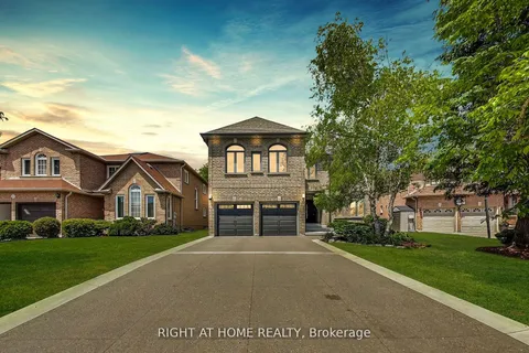 19 Cantex Court, ON L4S 1B1