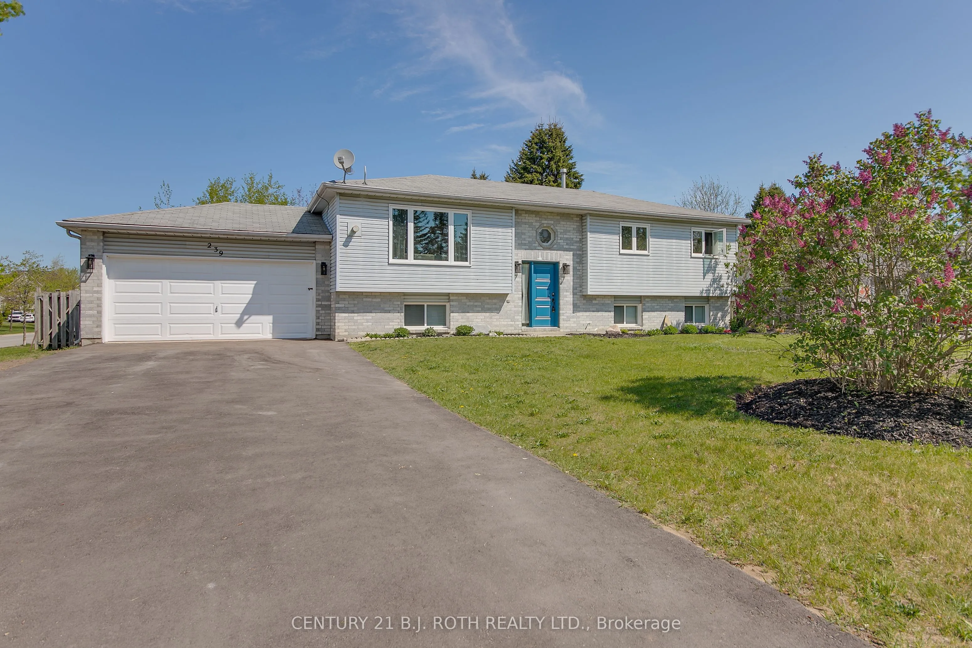 239 Centre Street, Essa, ON L0M 1B0
