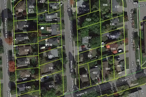 137 Wesley Street, ON L3Y 3N9