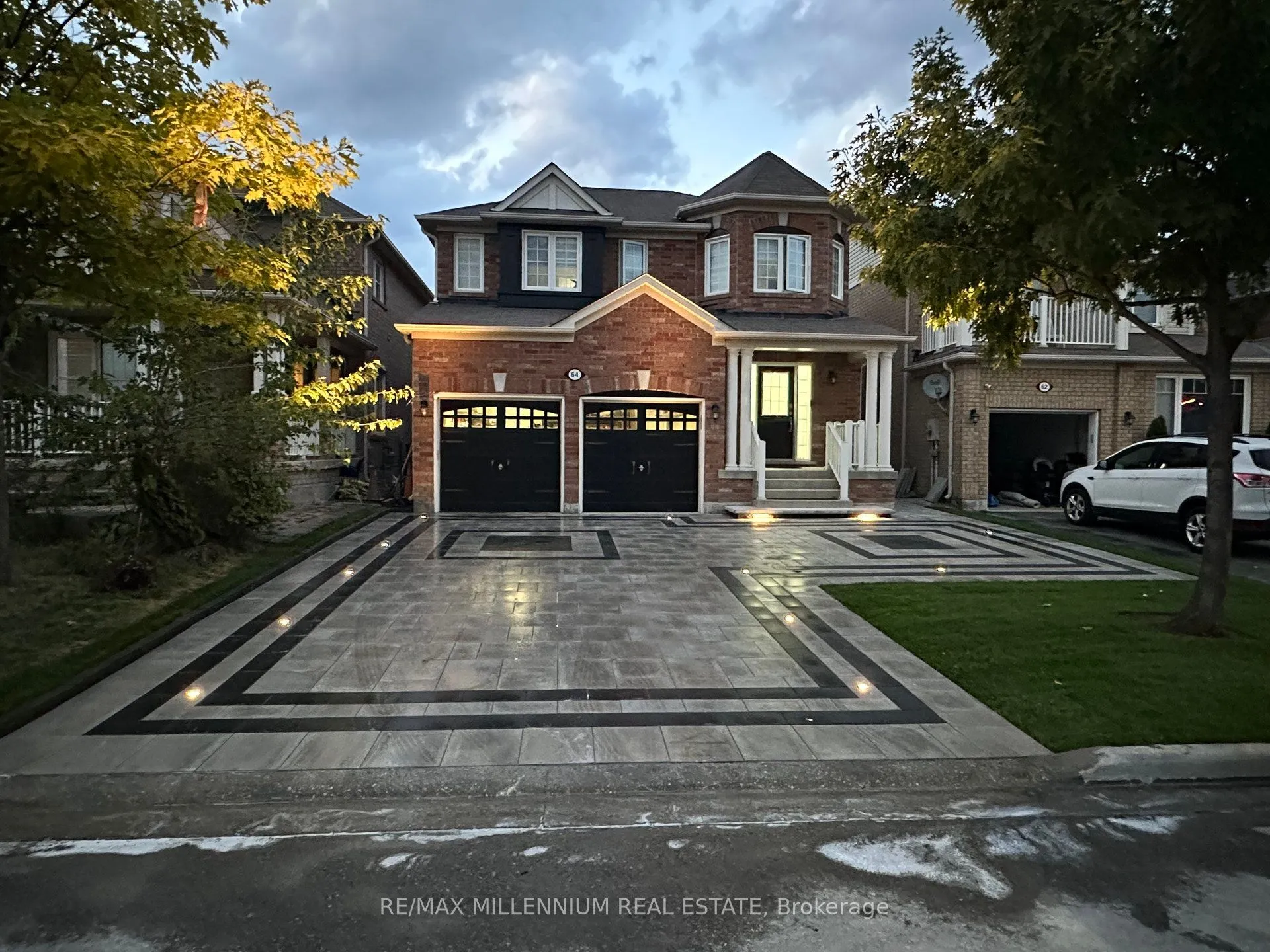 64 Williamson Family Hollow, ON L3X 3K2