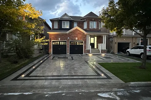 64 Williamson Family Hollow, ON L3X 3K2