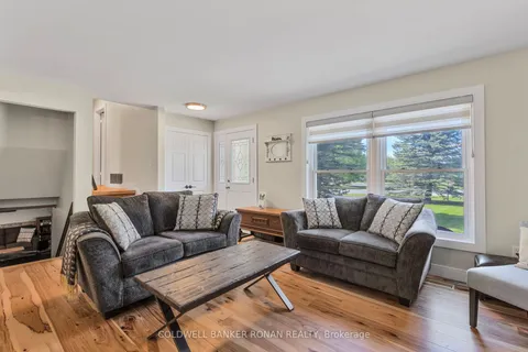15 Burbank Circle, ON L0M 1J0