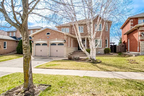 11 Saint Avenue, ON L3Z 3E6