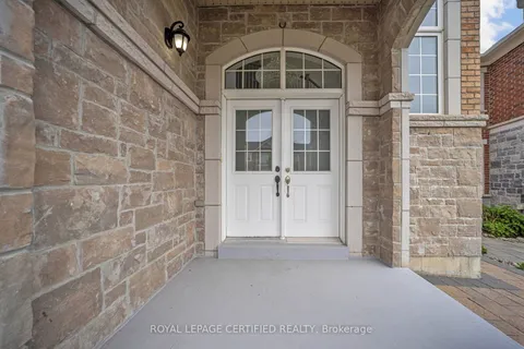 32 Cayton Crescent, ON L3Z 2A6