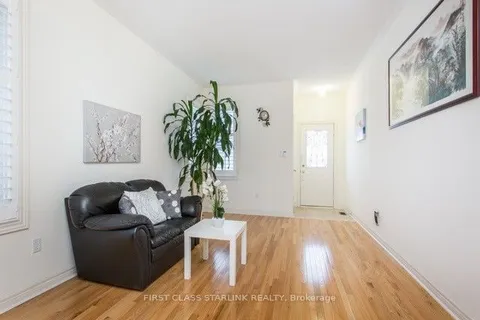 63 Aikenhead Avenue, ON L4S 0C4