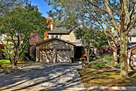 4 Camgreen Court, ON L4C 9V6