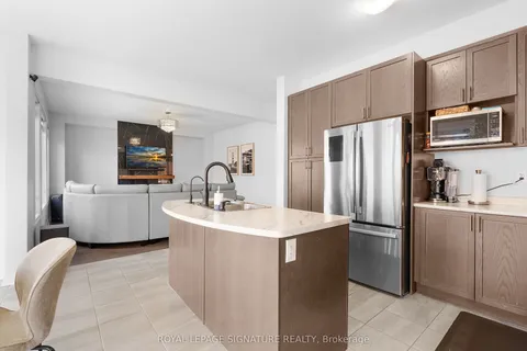 135 Mcdonnell Crescent, ON L3Z 0S8