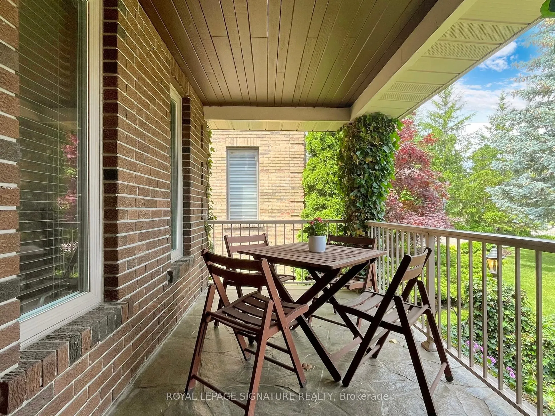 81 Garden Avenue, ON L4C 6L6