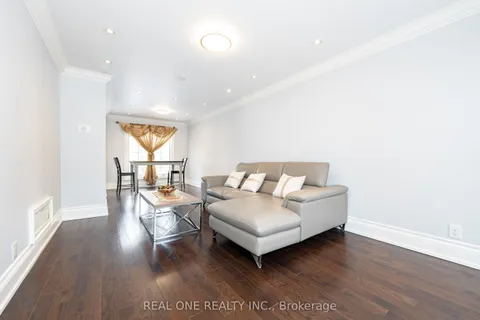 67 Eleanor Circle, ON L4C 6K6