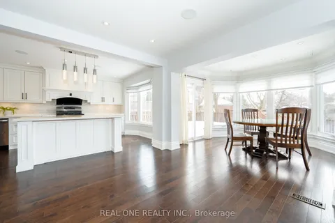 67 Eleanor Circle, ON L4C 6K6