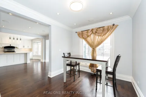 67 Eleanor Circle, ON L4C 6K6