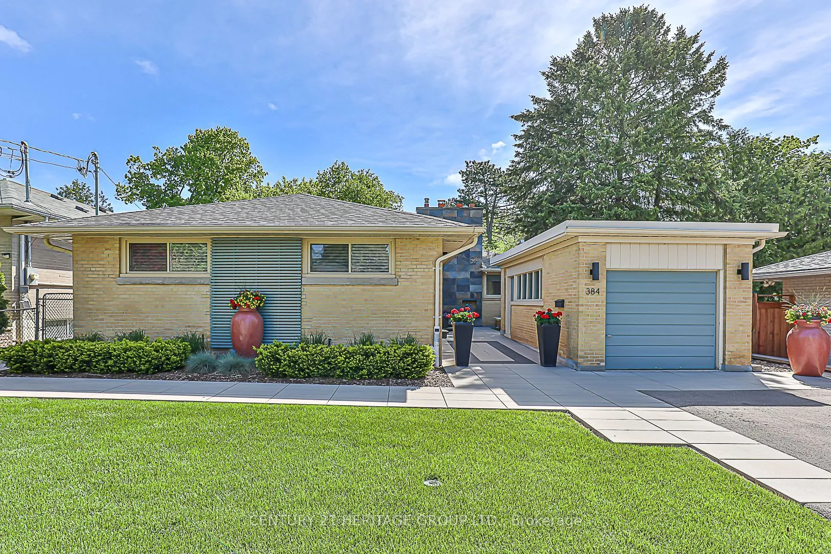 384 Sugar Maple Lane, ON L4C 4C4