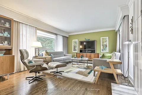384 Sugar Maple Lane, ON L4C 4C4