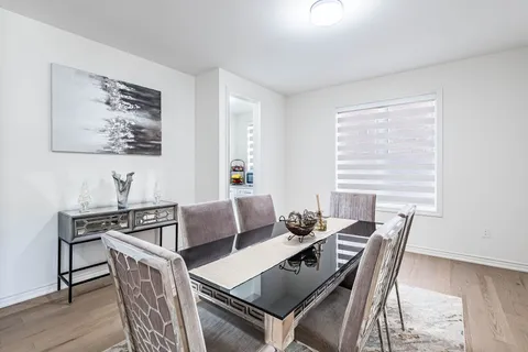 62 Sandhill Crescent, ON L0G 1W0