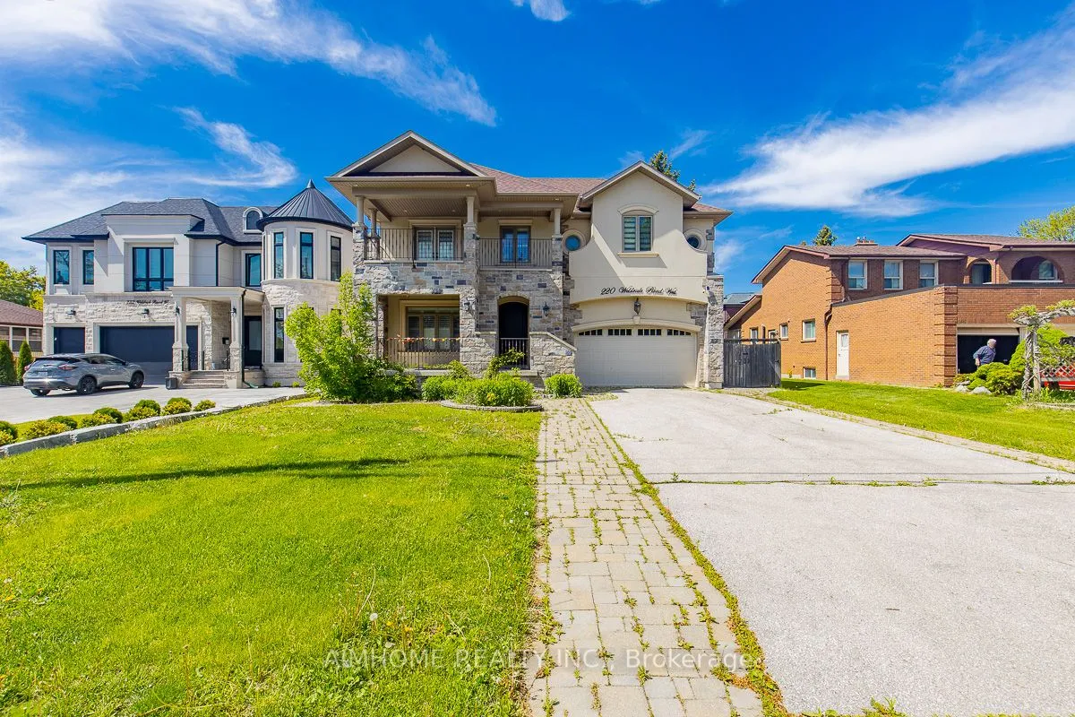 220 Weldrick Road, Richmond Hill, ON L4C 3V3