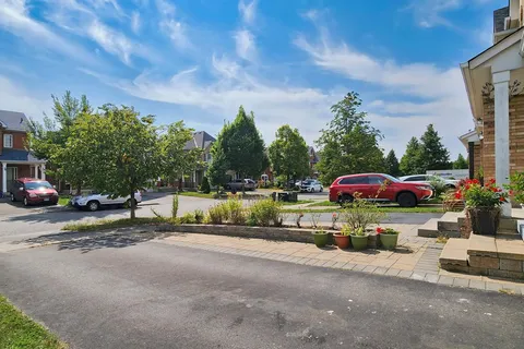 116 Redkey Drive, ON L3S 4R6