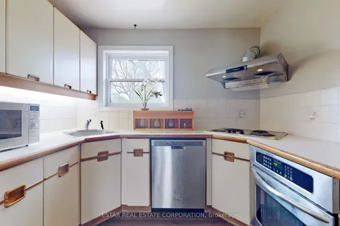 26 Elm Street, ON L3P 2V5