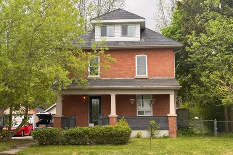 195 Victoria Street, ON L9R 1H6