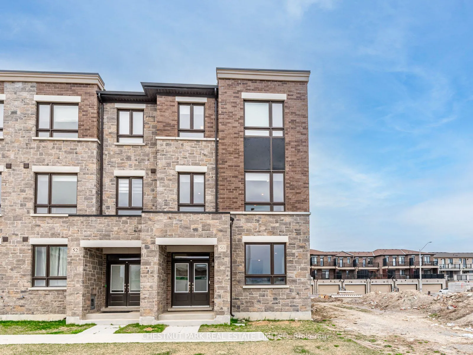 50 Robert Eaton Avenue, ON M4J 2Z5