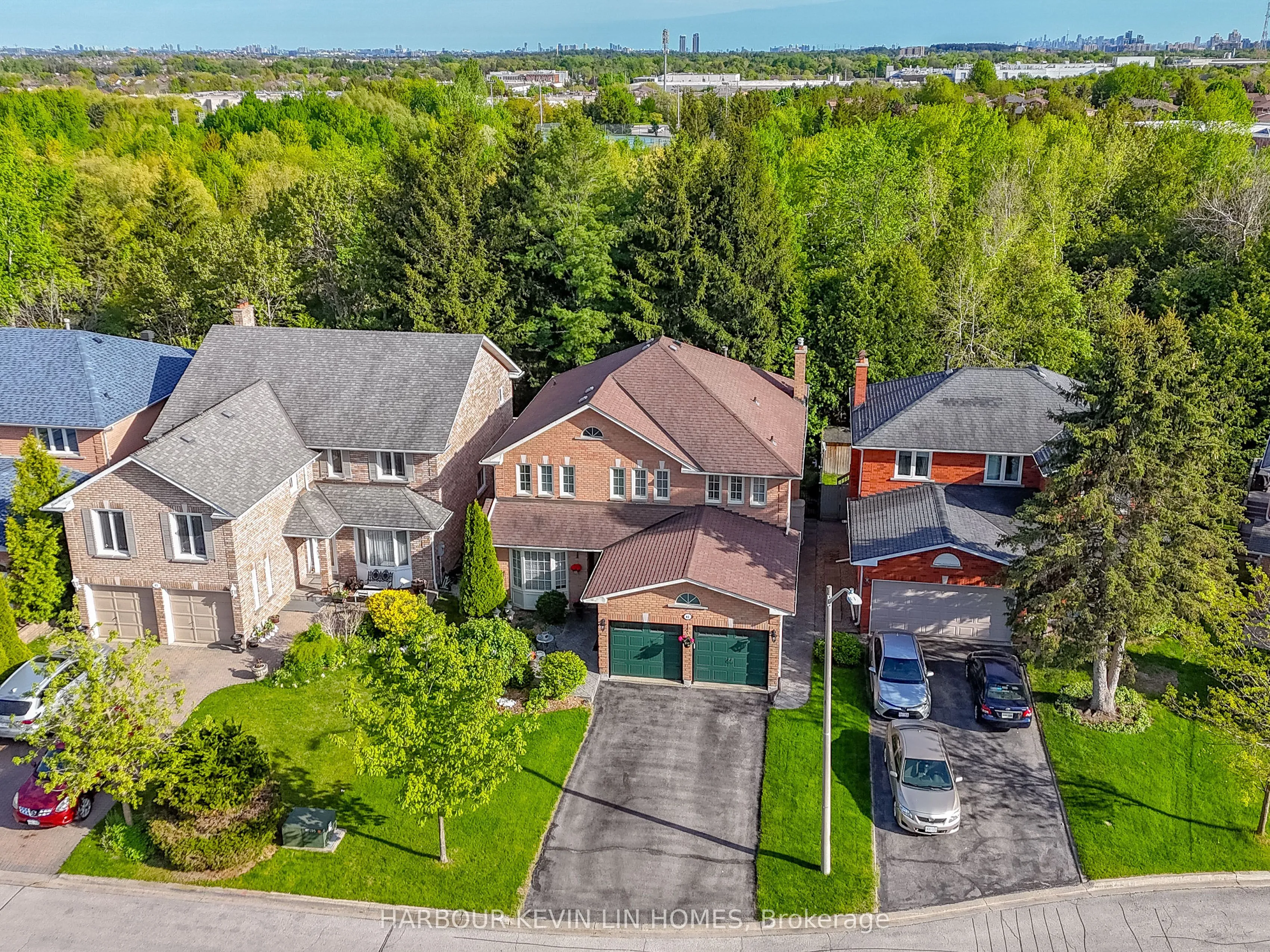 43 Summitcrest Drive, ON L4S 1A7