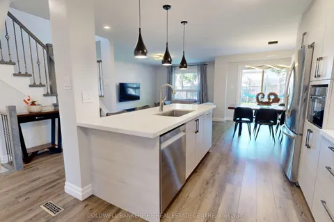 40 Whitefaulds Road, Vaughan, ON L6A 2K4